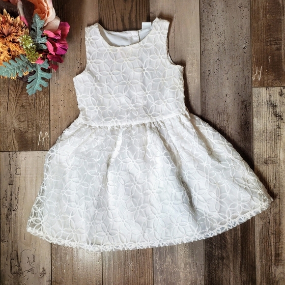 Carter's White Size 4T Floral Embroidered Sleeveleas Formal Girl's Dress EUC - Picture 9 of 10